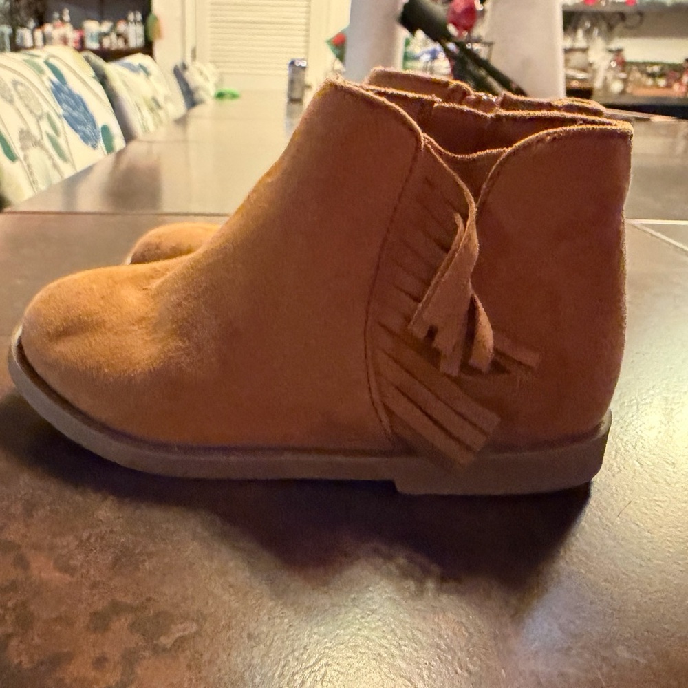 Old Navy Toddler Tan Fringe Ankle Boots Size 7